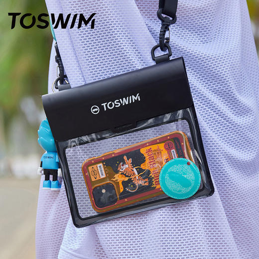 TOSWIM手机防水袋潜水套可触屏游泳拍照便携单肩斜跨防水游泳包 商品图1