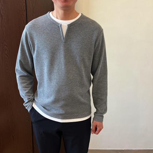 家属福利！2025定织定纺棉华夫格宽松落肩V领撞边假两件卫衣男款！ 商品图0