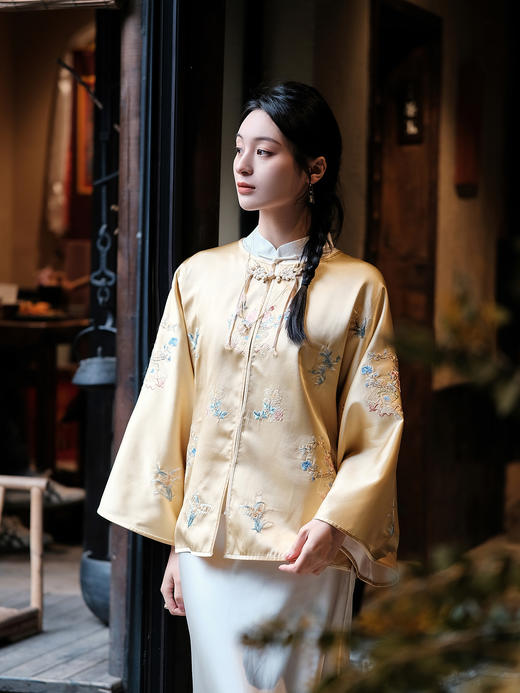 盛唐牡丹 |松花黄重缎真丝散花手推绣外套 商品图2