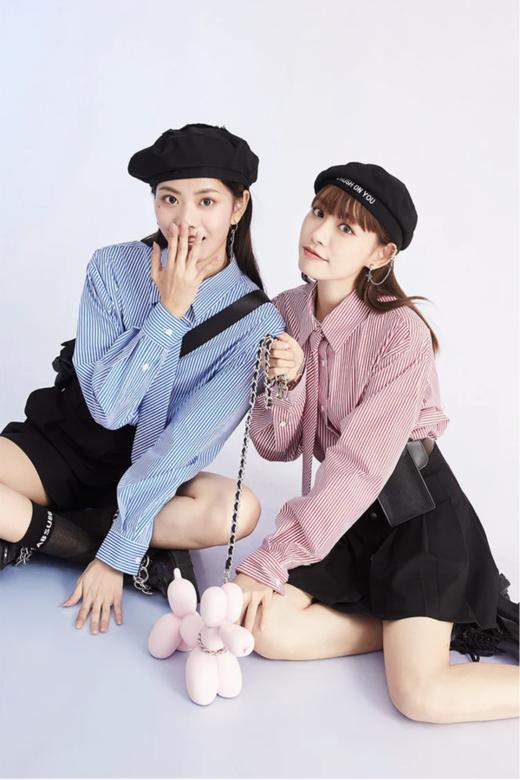 A21 宽松款红白条纹领带衬衫上衣 18004 商品图1