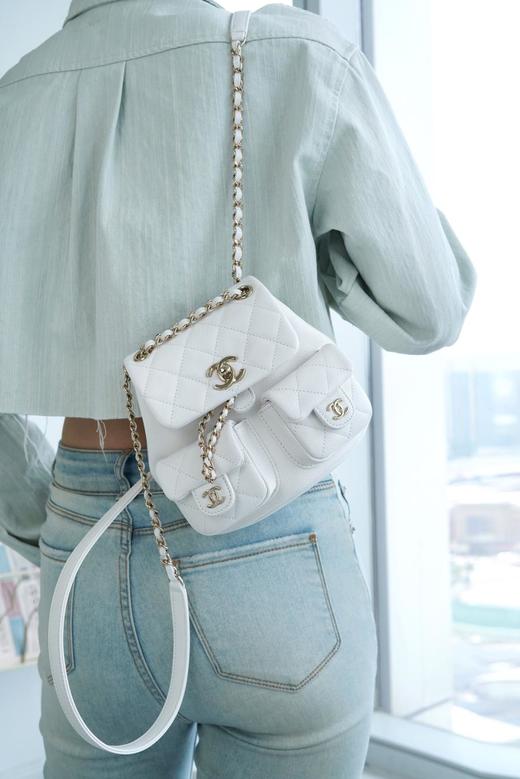 香奈儿-23P新款Duma双肩牛皮四色双尺寸（HH） 商品图8