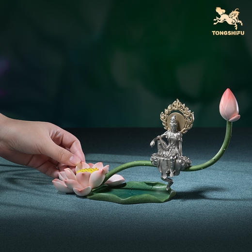 铜师傅《荷花自在观音》客厅桌面铜摆件 莲花禅意摆件 家居装饰品 商品图4