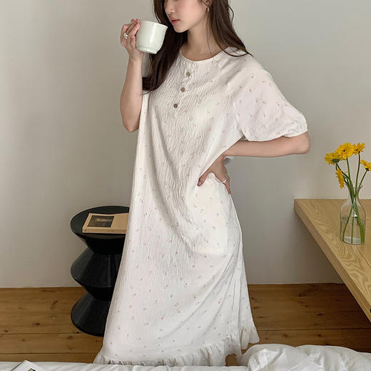 【绵柔轻软】春夏长款纽扣肌理感碎花睡裙女 新款宽松短袖连衣裙薄款睡衣家居服 商品图3