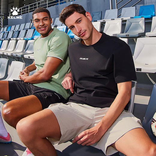 【新增】电商男士上装 商品图2