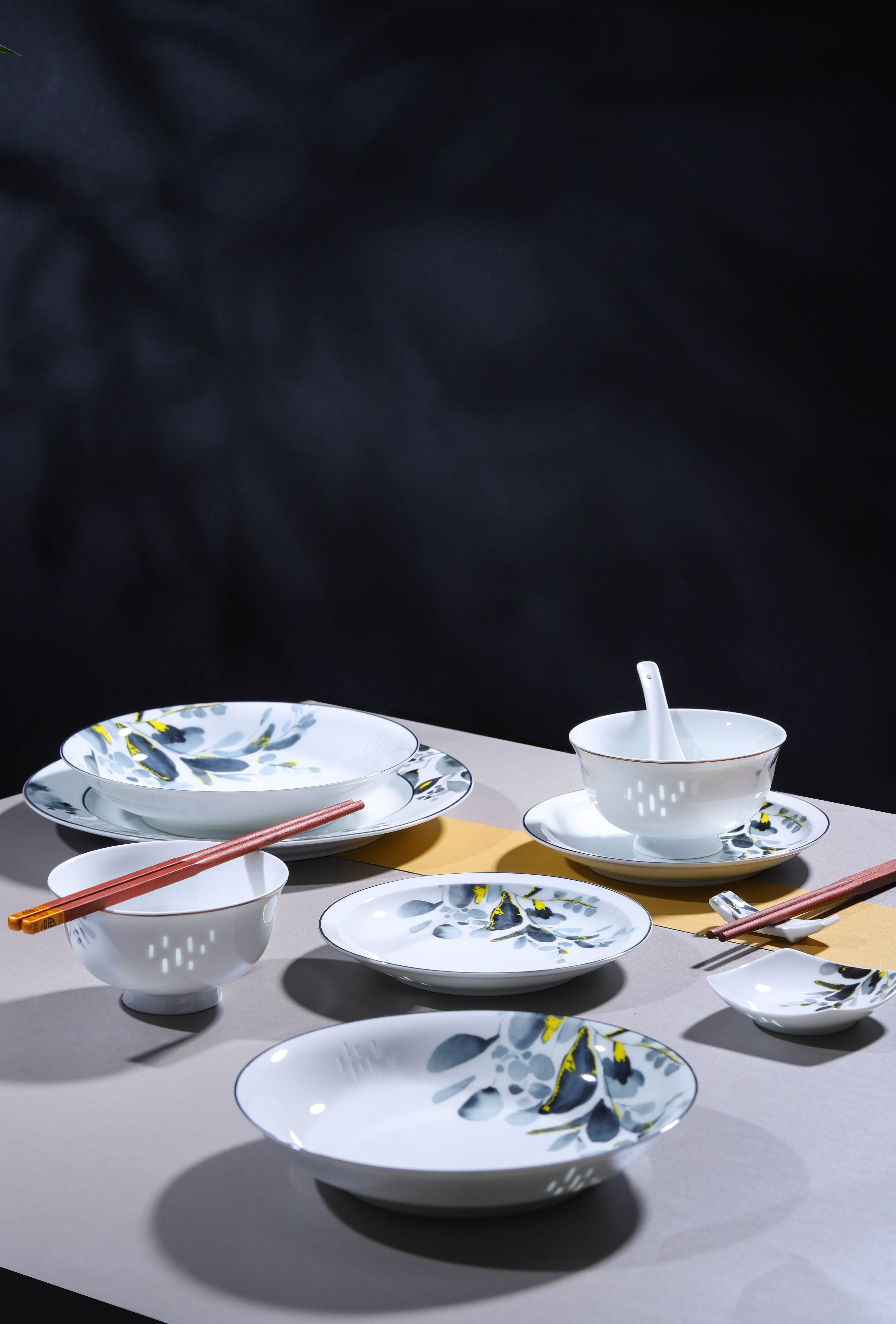 富玉  |  景德镇釉中墨彩餐具