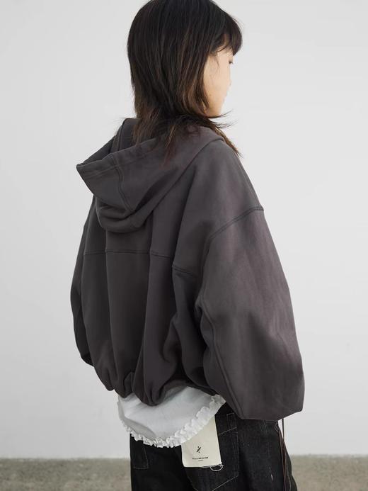 步履不停/5A15099C/连帽拉链结构花苞卫衣外套 商品图1