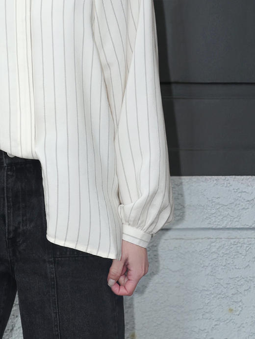 TYNVIE 荷叶边领插肩衬衫 - 条纹 商品图10