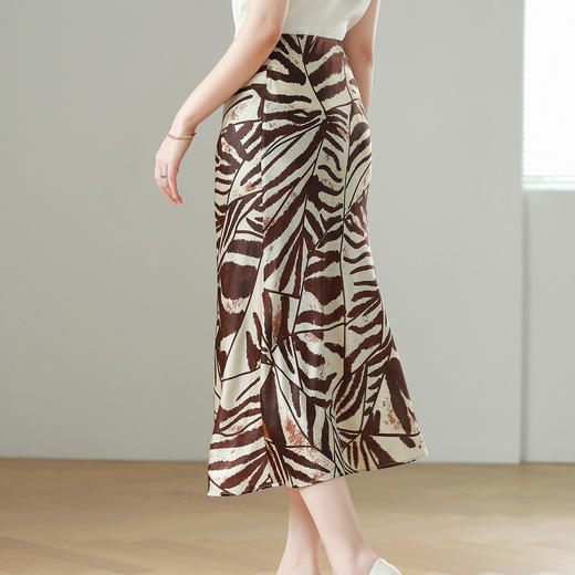 火桐hooton 棕榈磐影16姆米真丝缎半裙Q1507 商品图4