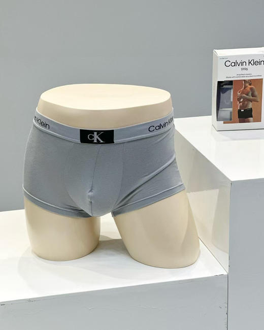 原单正品CK新款男全棉小方块宽松四角裤平角内裤尺码S M L XL
一个三条装 商品图10