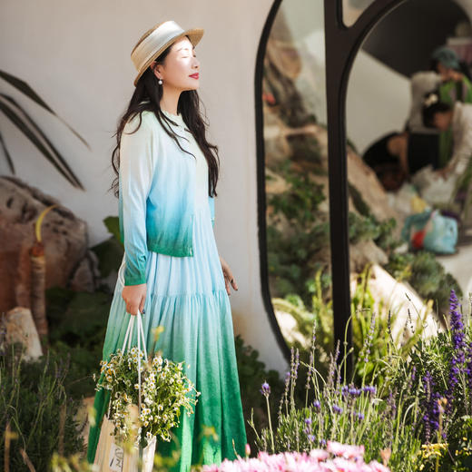 【林栖设计小店】粉色渐变油画毛织开衫收腰纽扣防晒2025夏季新品上衣衬衣女1952131 商品图2