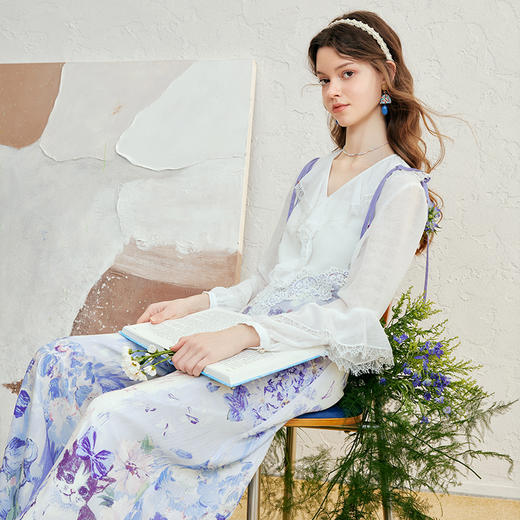 两三事 花路之途 2025春季新款甜美印花绑带背带裤女宽松休闲裤 商品图3