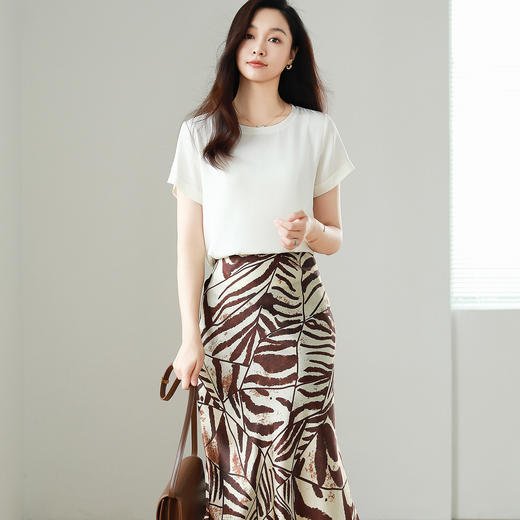 火桐hooton 棕榈磐影16姆米真丝缎半裙Q1507 商品图2