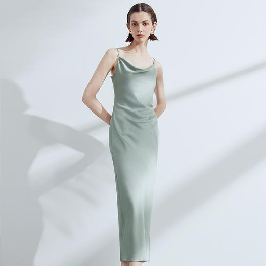 EITIE爱特爱春季新款优雅荡领修身开叉吊带连衣裙7807533 商品图2