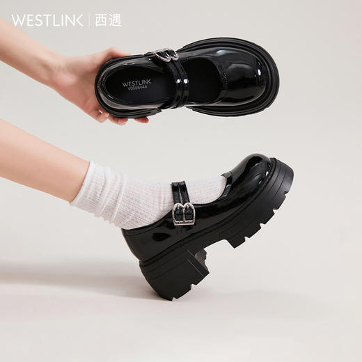 西遇厚底玛丽珍鞋女新款春夏亮面配裙子黑色单鞋增高JK小皮鞋V0556444 商品图0