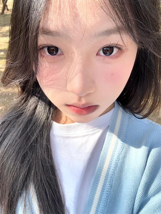 Gugucon旗下 |  清纯底色&柔光天赋&纯净诠释｜14.0mm白狮参考着色超小直径｜ 日抛  一盒十片装 商品图3