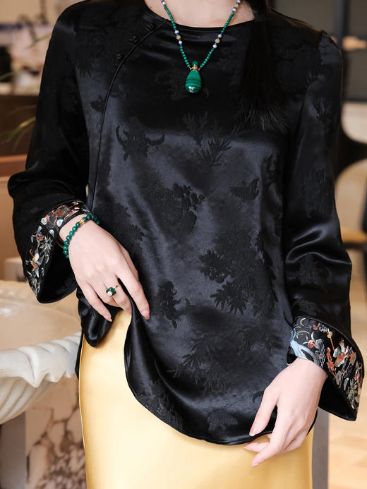 盛唐牡丹|黑色梅兰竹菊冠乐绉手推绣上衣 商品图2