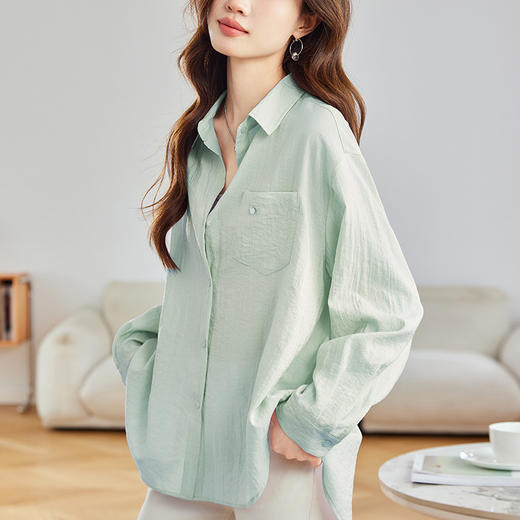 馥迦慵懒复古后开叉衬衫 商品图2