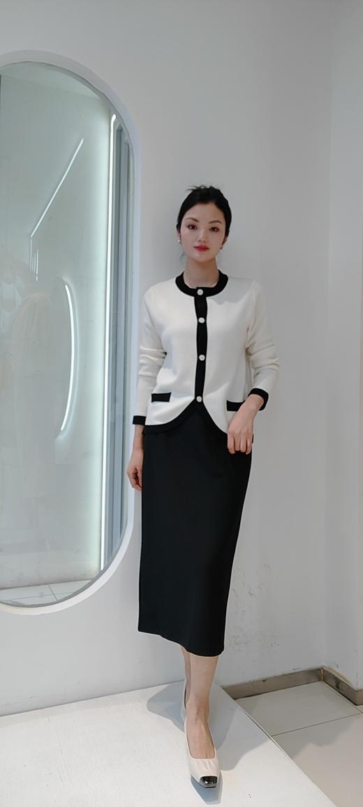 580922含羊毛小香风开衫，黑 白均码 商品图6