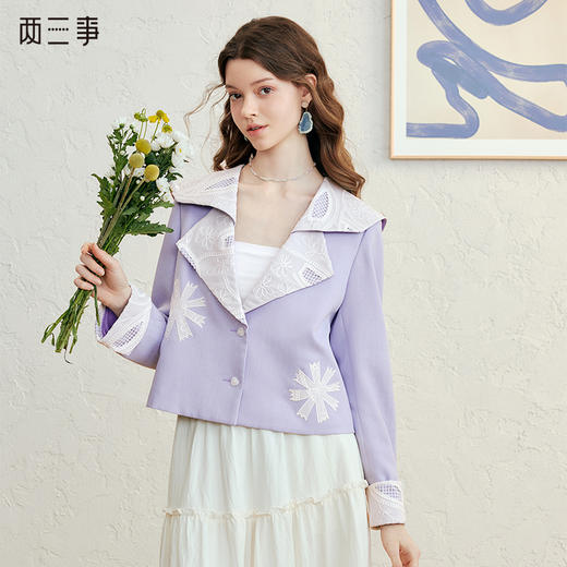 两三事 轻描生趣 2025春季新款小清新蕾丝拼接西装外套女短款 商品图0