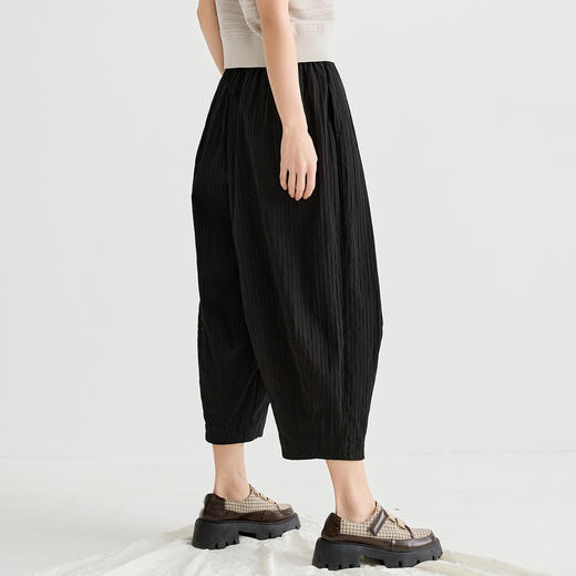 谜底休闲裤女2025夏季新品通勤造型感大廓形哈伦九分裤252MK0680 商品图2