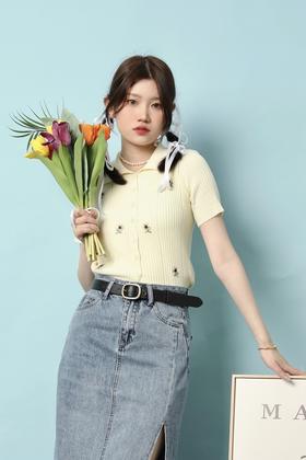 L.Fleuri 刺绣小花针织上衣 18029