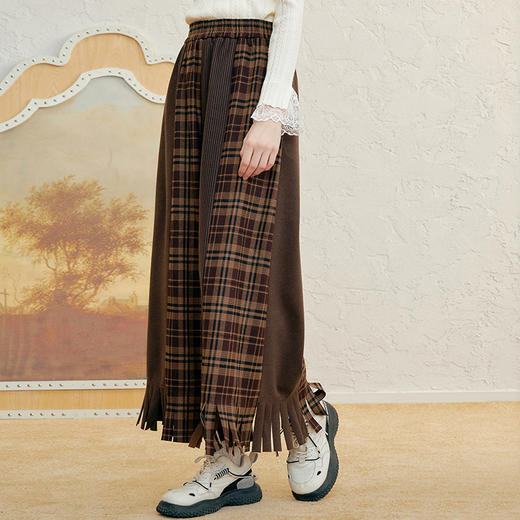 两三事格物求知2025春季新款时尚流苏裤脚口格子阔腿休闲裤女宽松 商品图3