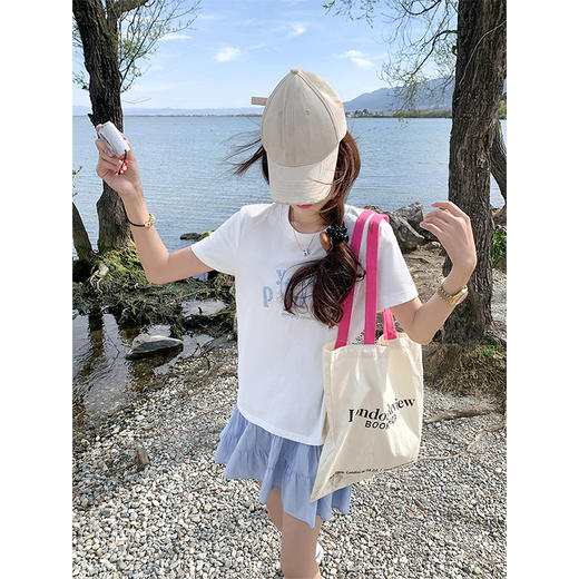 <曾小咸推荐>休闲白色珍珠绣花短袖T恤蓝色半身裙 商品图2