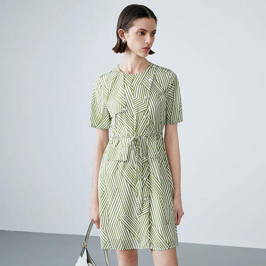 EITIE爱特爱夏季新款时尚圆领系带显瘦印花连衣裙7807512 商品图2