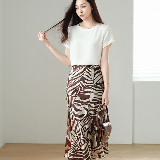 火桐hooton 棕榈磐影16姆米真丝缎半裙Q1507 商品图3