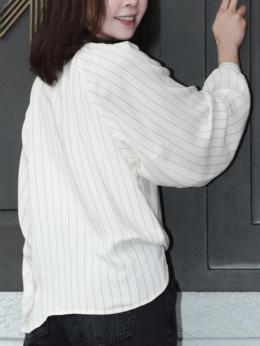 TYNVIE 荷叶边领插肩衬衫 - 条纹 商品图8