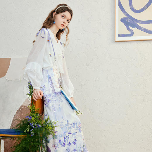 两三事 花路之途 2025春季新款甜美印花绑带背带裤女宽松休闲裤 商品图2