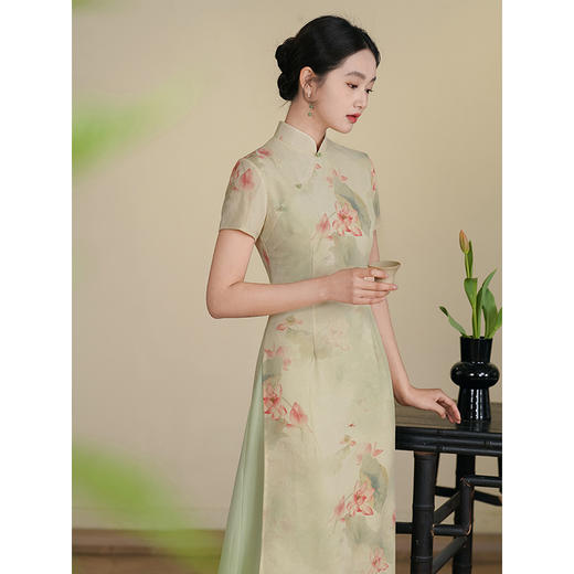 浅色荷花奥黛旗袍2025新款夏季年轻款日常改良民国风复古旗袍裙LBS3402 商品图1