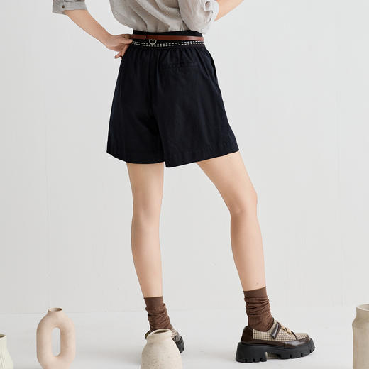 谜底短裤女2025夏季新品百搭日常弹力LOGO短裤合身裤子252MK0573 商品图2