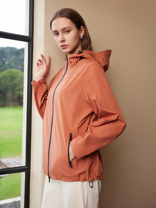 【连帽运动外套】25年春夏新款女士连帽运动风衣外套时尚防风外套 商品图2