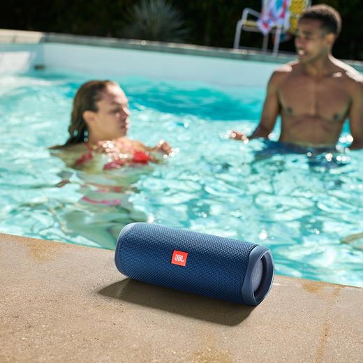 JBL_FLIP5_音乐万花筒五代_便携式蓝牙音箱_低音炮_防水设计_支持多台串联_户外迷你音箱_夜空黑 商品图5