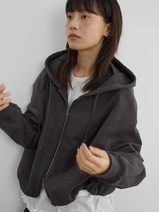 步履不停/5A15099C/连帽拉链结构花苞卫衣外套 商品图3