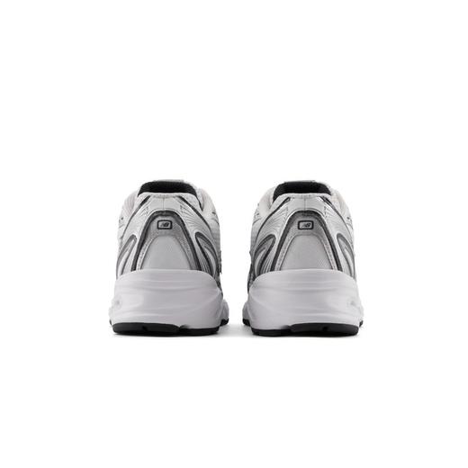 【云粉节】  【8.5折】7楼 NewBalance轻便百搭休闲运动男女鞋 吊牌价：799元 商品图2