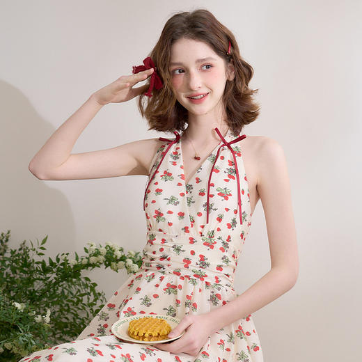 西遇碎花挂脖连衣裙女夏季新款法式v领收腰海边度假风长D0050485/D0050773/V0050774 商品图2