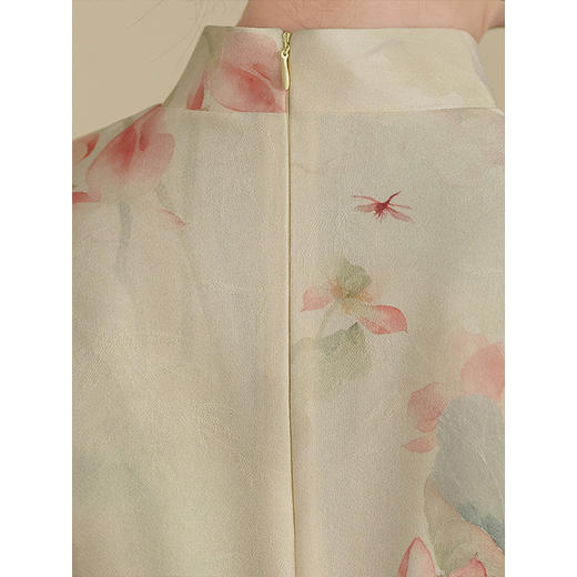 浅色荷花奥黛旗袍2025新款夏季年轻款日常改良民国风复古旗袍裙LBS3402 商品图4