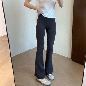 2025新款竹竿腿！ 一片式剪裁裸感亲肤高弹提臀高腰微喇瑜伽裤！