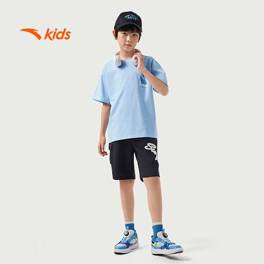 安踏儿童男大童圆领短T2025夏透气亲肤针织短袖T恤衫352528133 商品图2