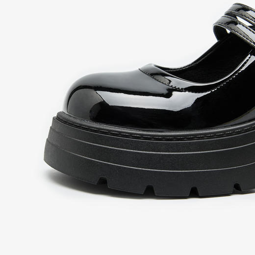 西遇厚底玛丽珍鞋女新款春夏亮面配裙子黑色单鞋增高JK小皮鞋V0556444 商品图5