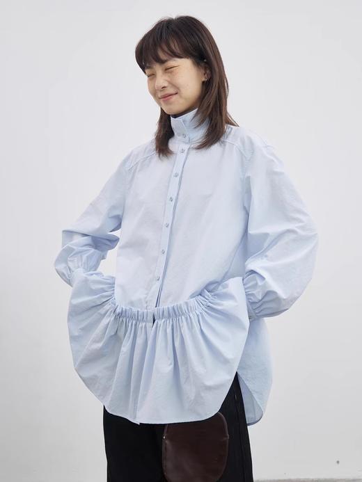 步履不停/5A11230C/立领抽皱花边拼接中长款衬衫 商品图0