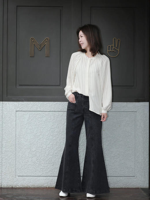 TYNVIE 水洗接缝喇叭牛仔裤 - 黑色 商品图11