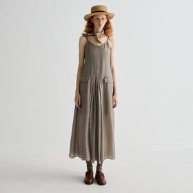 谜底连衣裙无袖女2025夏新品复古风度假刺绣铜氨丝长裙252ML0561