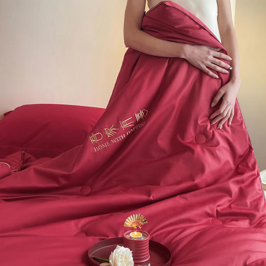 自然醒吾家有喜60支长绒棉刺绣婚嫁被轻奢新婚喜被20%蚕丝蛋白红色春秋被结婚床上冬加厚（配送婚庆大红手提袋）TD 商品图12