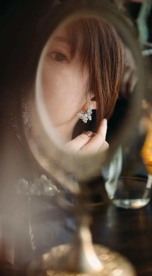 灵透轻盈 | 冰雪宝蝶耳环 商品图4