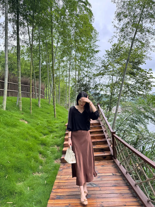 火桐hooton 金色年华 重磅醋酸半裙242BQ6203 商品图1