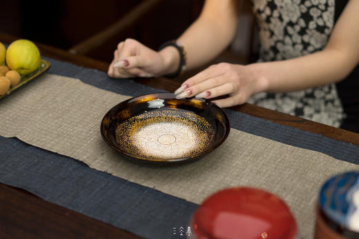 三希堂  流霞系列  金漆果盘 商品图4