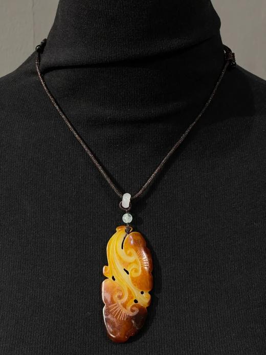 红皮沁白玉巧雕灵芝形吊坠，顺丰包邮 商品图9